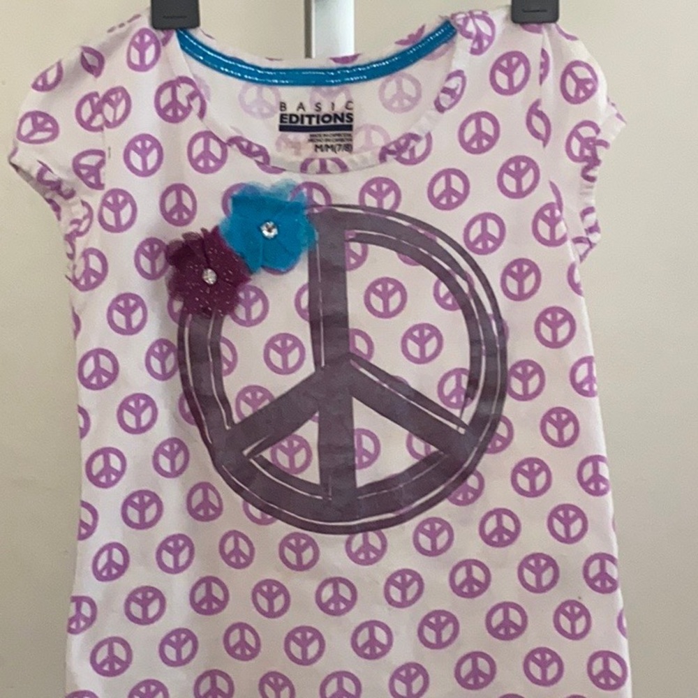 Basic Editions PEACE Sign Tee Size M